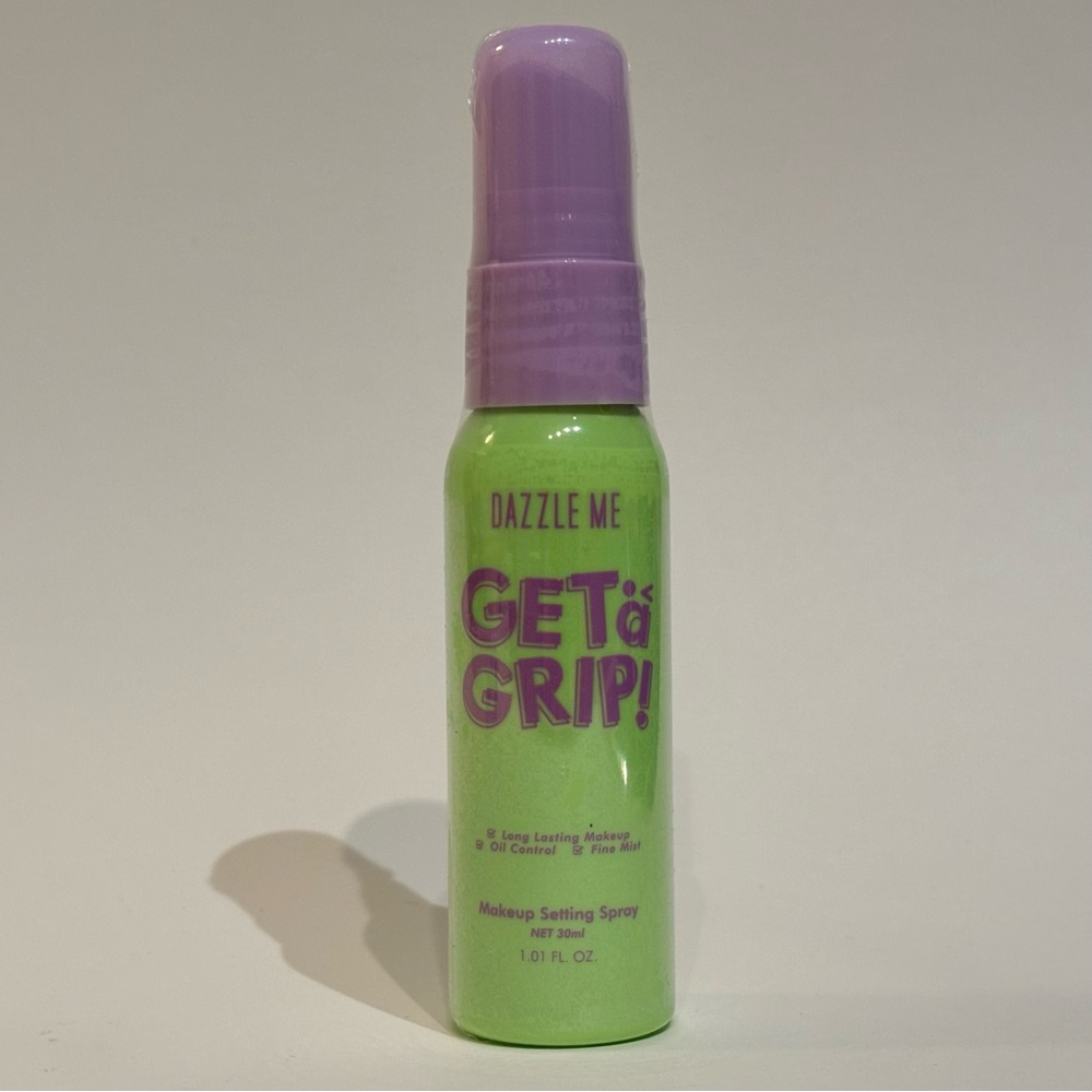 Dazzle Me Get a Grip Long Lasting Makeup Setting Spray 30 mL